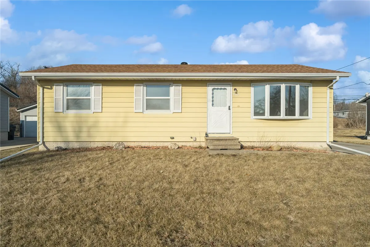 1632 Elaine Drive Nw, Cedar Rapids, IA 52405 - #1