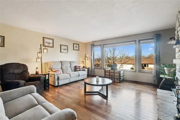 1568 Matterhorn Drive Ne, Cedar Rapids, IA 52402