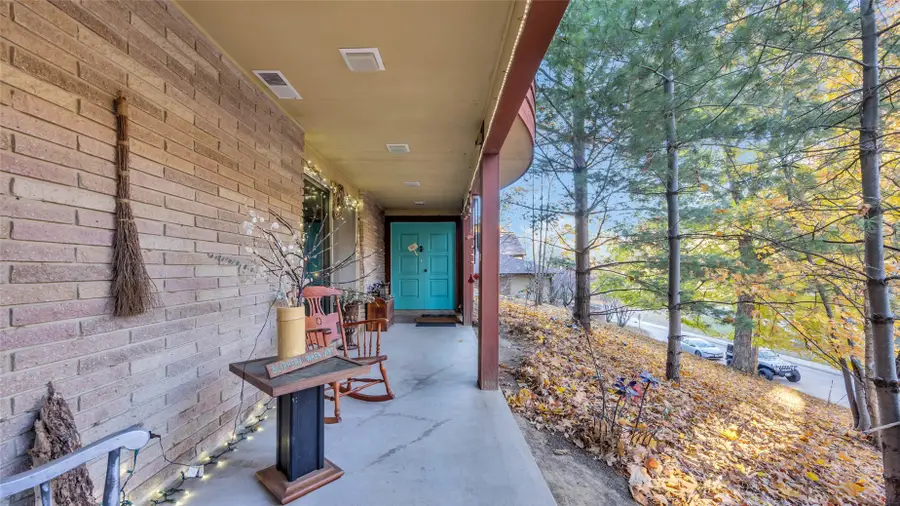 435 Lee Street, Iowa City, IA 52246 - #3