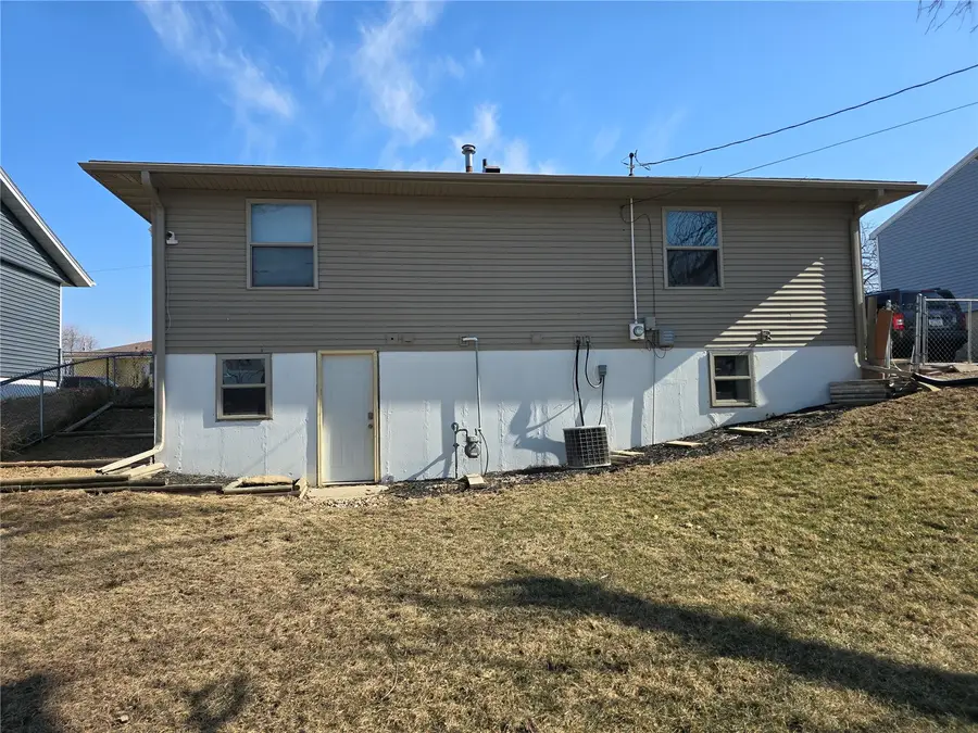 456 Mayberry Drive Nw, Cedar Rapids, IA 52405 - #2