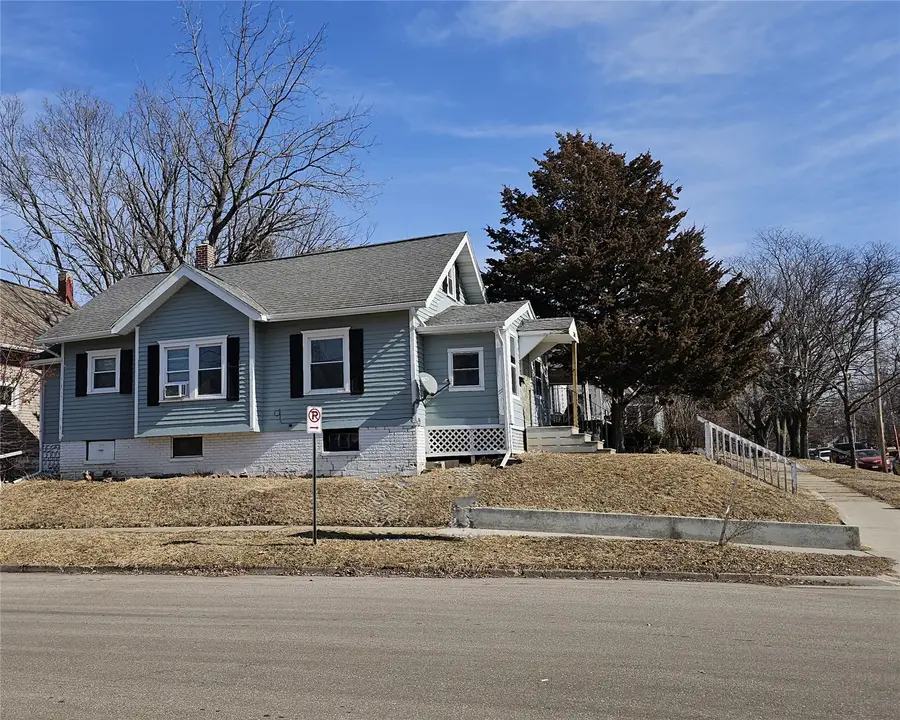 1800 5th Avenue Se, Cedar Rapids, IA 52403 - #3