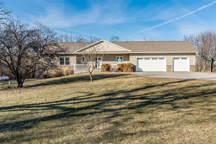 3873 Greens Grove Road, Center Point, IA 52213 - #2