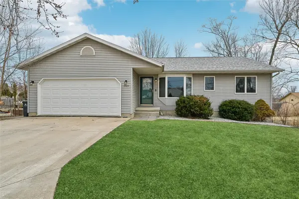 1209 39th Street Road, Cedar Rapids, IA 52405