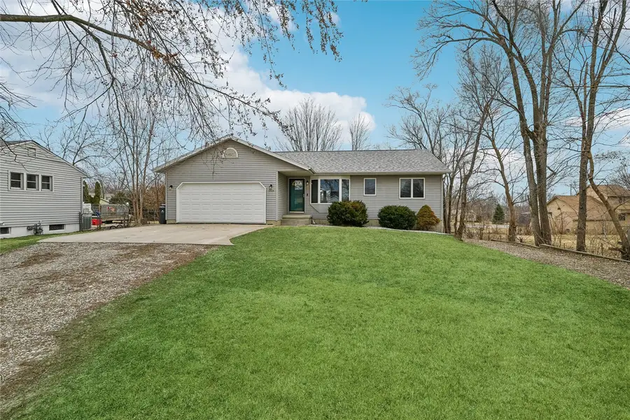 1209 39th Street Road, Cedar Rapids, IA 52405 - #3