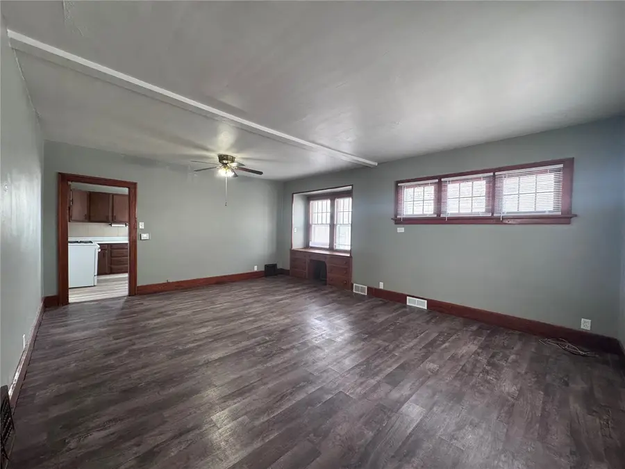 1722 B Avenue Nw, Cedar Rapids, IA 52405 - #3