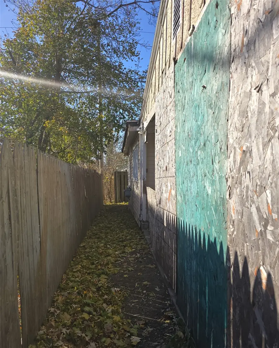 923 Oakland Road Ne, Cedar Rapids, IA 52402 - #3