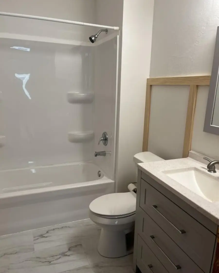 1080 7th Street, Marion, IA 52302 - #3