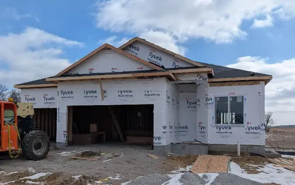 3056 Ridgeview Circle, Coralville, IA 52241