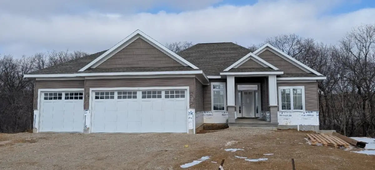 3055 Ridgeview Circle, Coralville, IA 52241 - #1