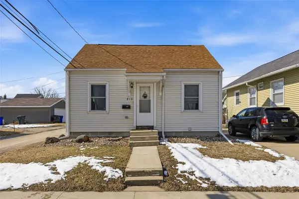 816 10th Street Nw, Cedar Rapids, IA 52405