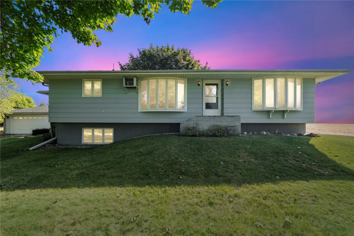 4565 Alice Road, Center Point, IA 52213 - #1