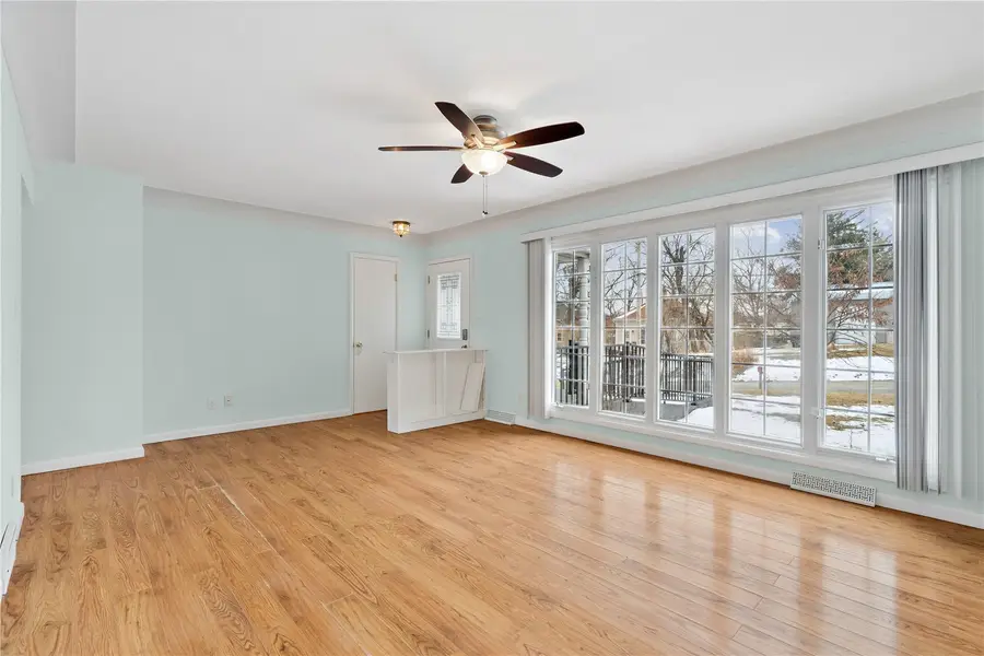 1637 13th Street Nw, Cedar Rapids, IA 52405 - #3