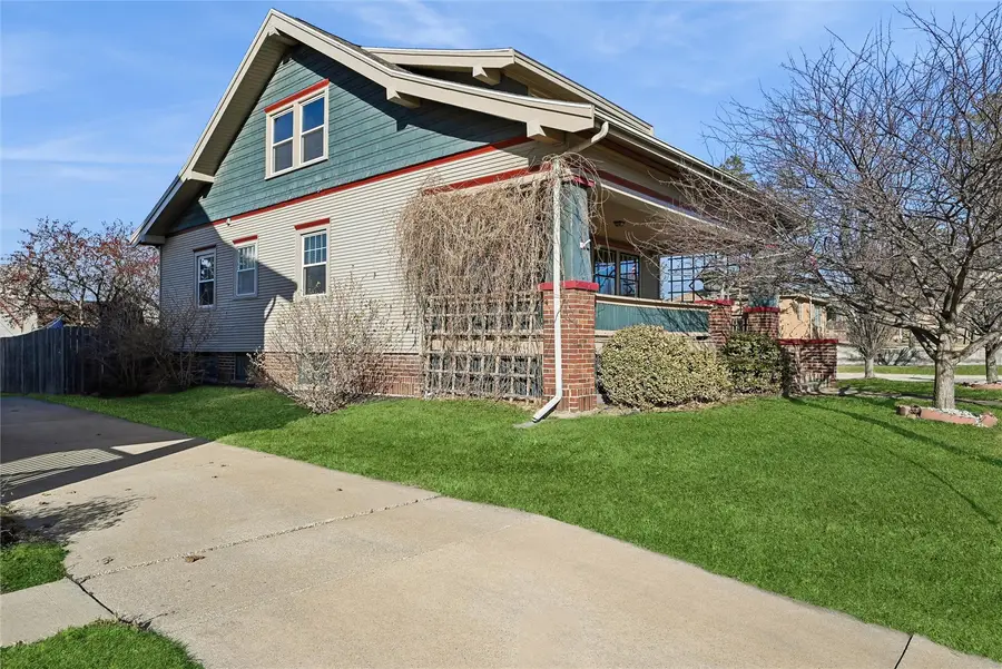 1602 1st Ave Nw, Cedar Rapids, IA 52405 - #2