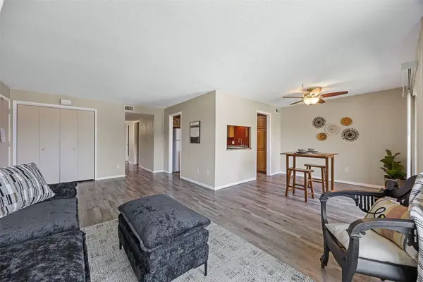 5712 Golden Court Ne #60, Cedar Rapids, IA 52402