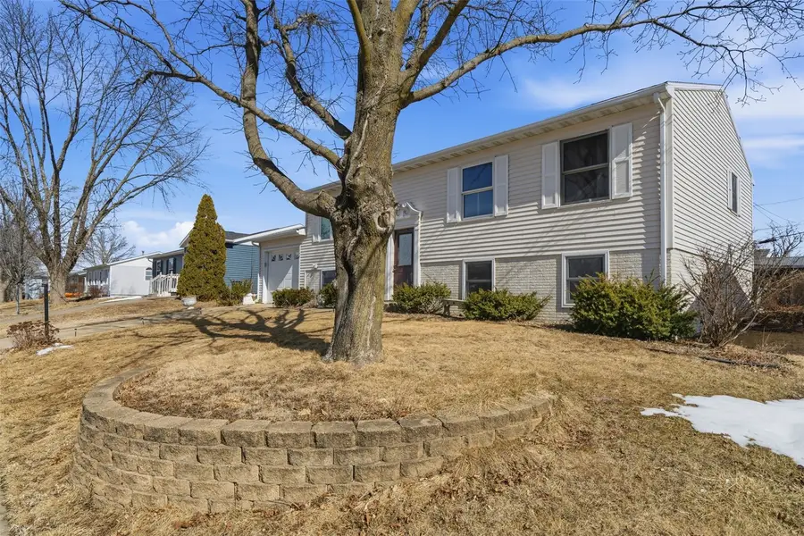 159 Crestridge Drive Nw, Cedar Rapids, IA 52405 - #2