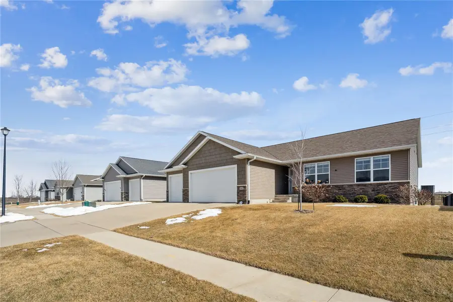 5913 Rock Ridge Drive, Marion, IA 52302 - #2