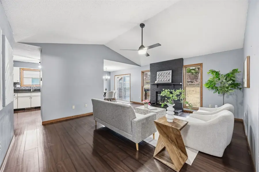 927 Aspen Ct, Iowa City, IA 52240 - #2