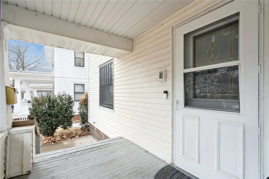 511 S Lucas St, Iowa City, IA 52240 - #3