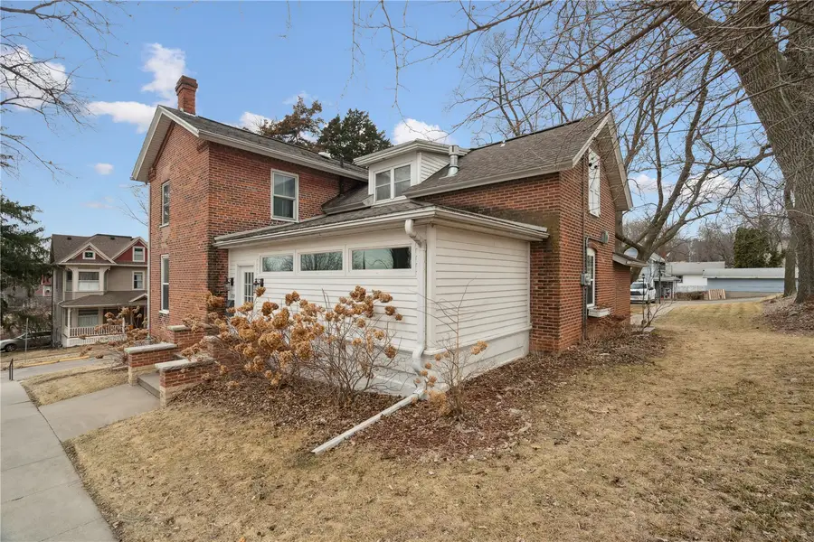 123 2nd Ave Sw, Mount Vernon, IA 52314 - #3