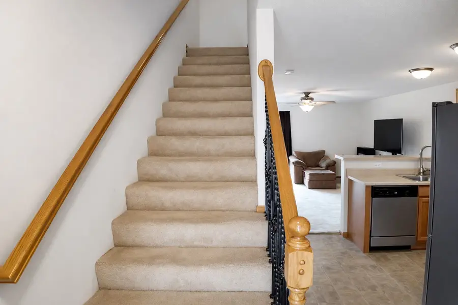 1450 Tower Lane Ne #16, Cedar Rapids, IA 52402 - #3