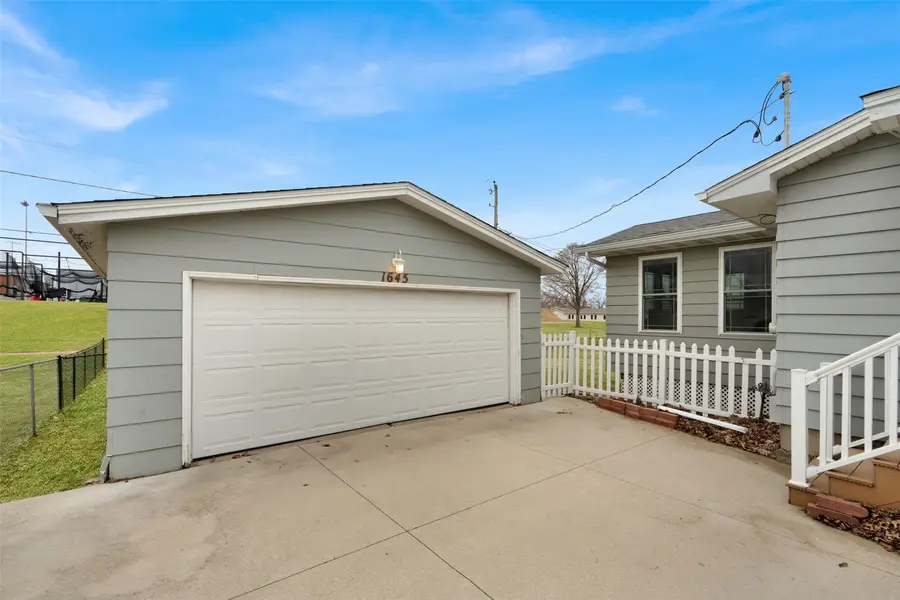 1645 A Avenue, Marion, IA 52302 - #3