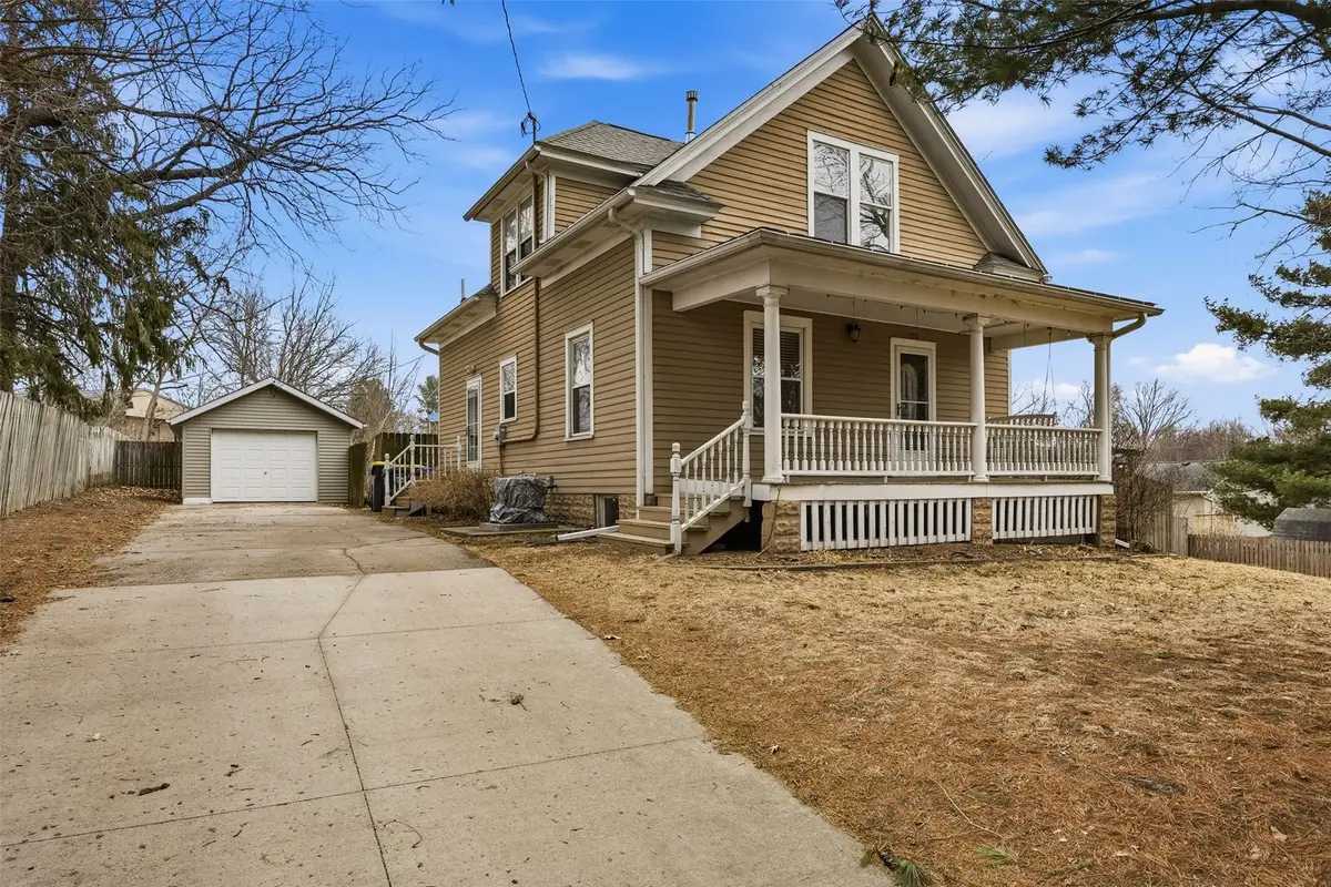 120 Washington Park Road, Iowa City, IA 52245 - #1