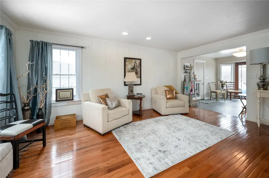 3817 Riverside Drive Ne, Cedar Rapids, IA 52411 - #3