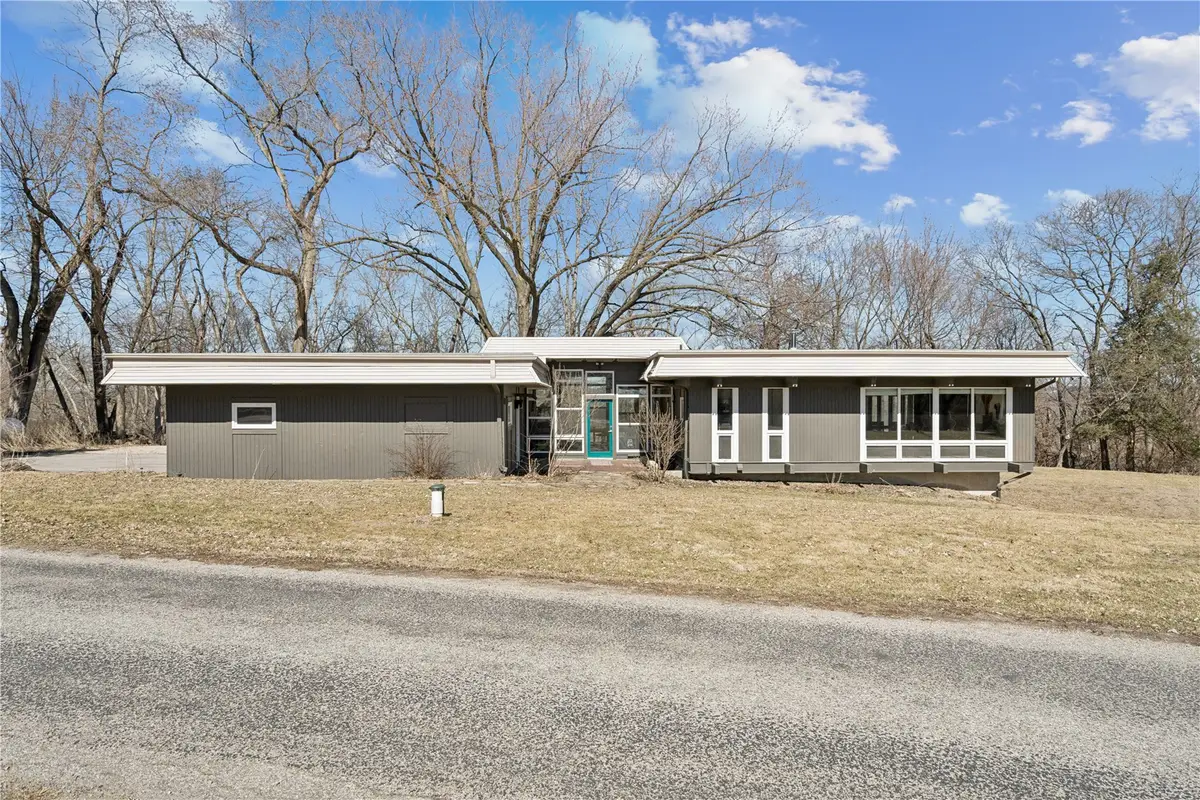 1980 Valley View Drive Ne, North Liberty, IA 52317 - #1