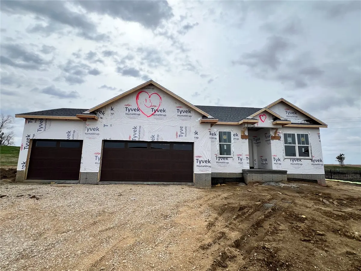 6925 Rock Wood Drive Sw, Cedar Rapids, IA 52404 - #1