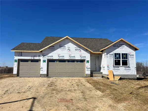 7408 Country Ridge Drive Nw, Cedar Rapids, IA 52405