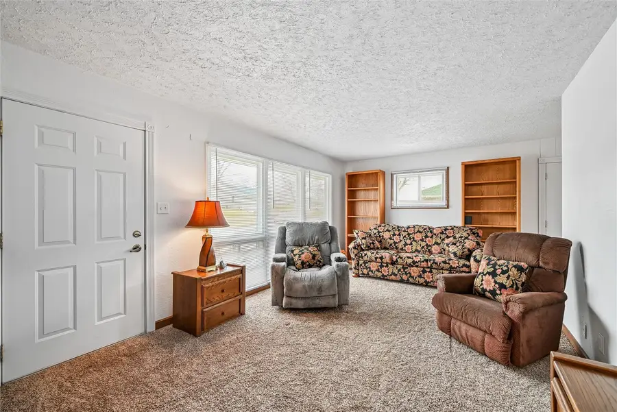 1104 38th Street Se, Cedar Rapids, IA 52403 - #3