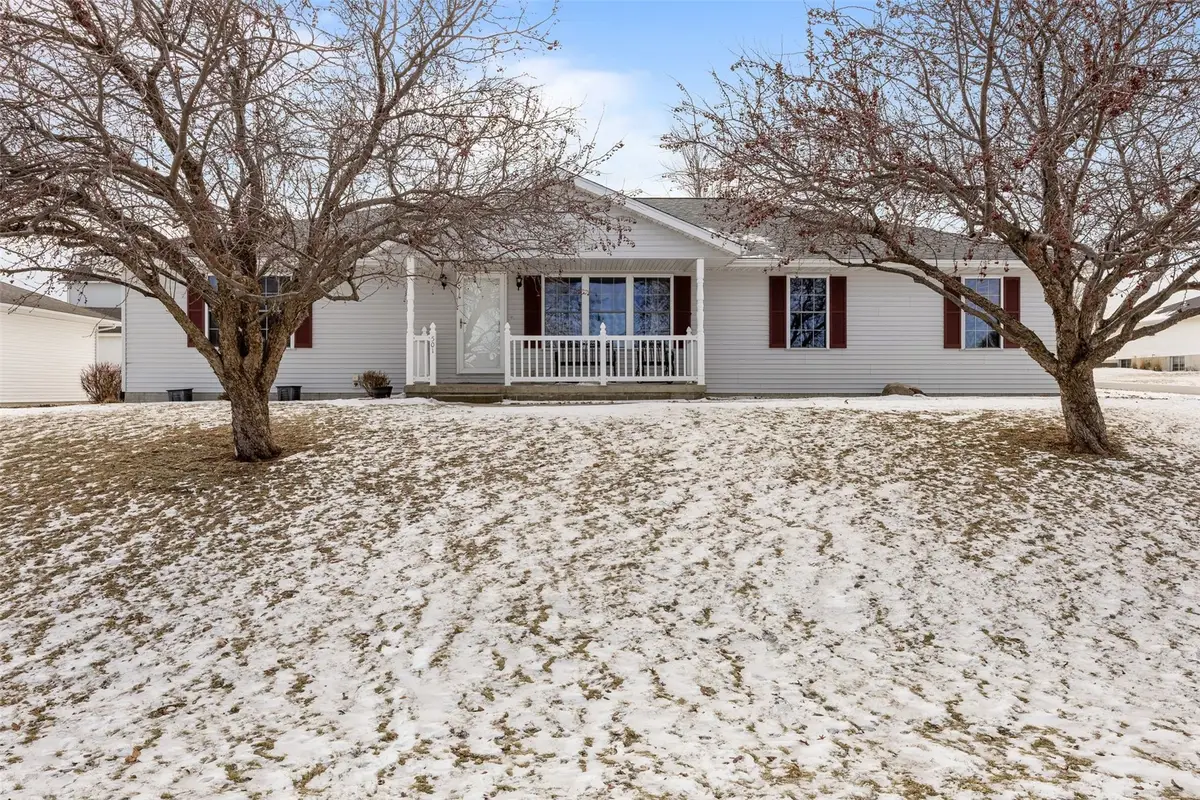 501 5th Street E, Newhall, IA 52315 - #1