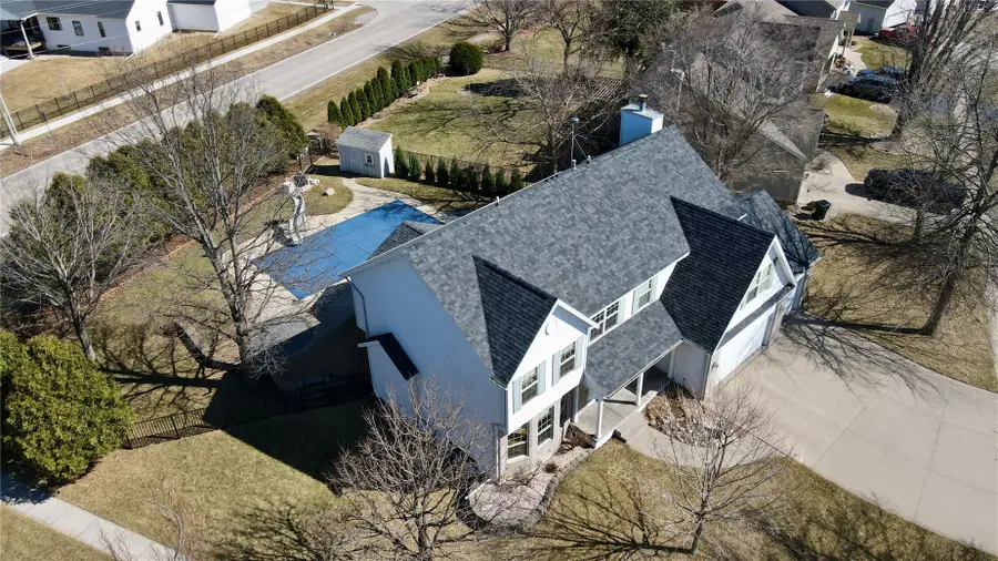 7814 Westbury Drive Ne, Cedar Rapids, IA 52402 - #2