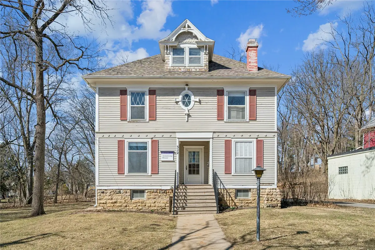 322 W College Blvd, Mount Vernon, IA 52314 - #1