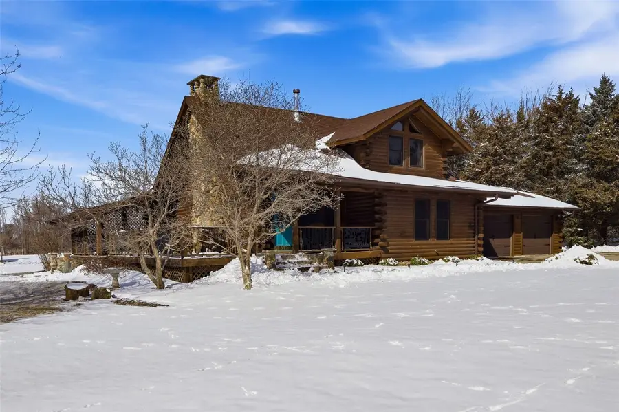 10585 Timberview Drive, Anamosa, IA 52205 - #3