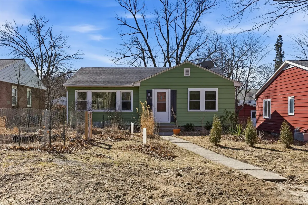 1521 E Court Street, Iowa City, IA 52245 - #1