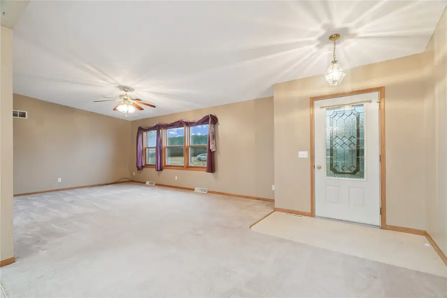 509 Florence Street, Norway, IA 52318 - #3