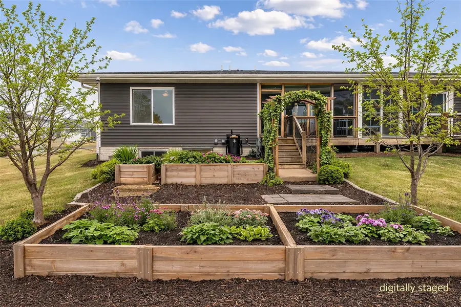 3001 Sherwood Drive, Marion, IA 52302 - #3