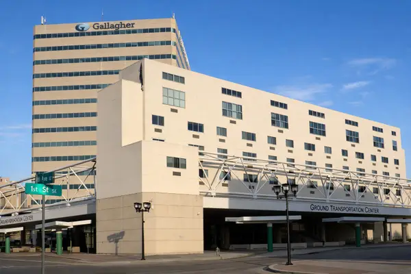 400 1st Street Se #204, Cedar Rapids, IA 52401