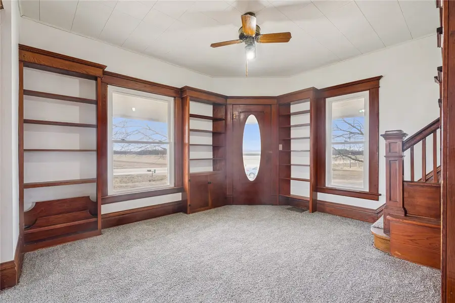 2921 220th Street, Winthrop, IA 50682 - #2