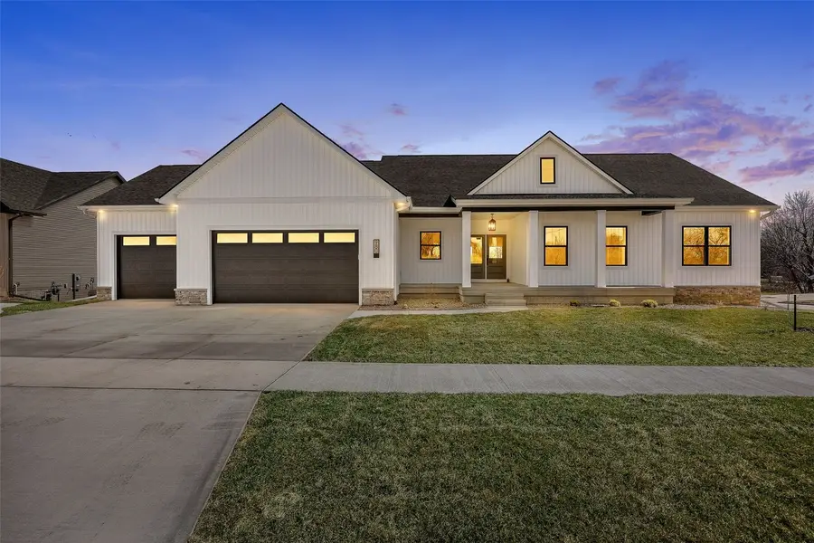 980 17th Ave Sw, Mount Vernon, IA 52314 - #2