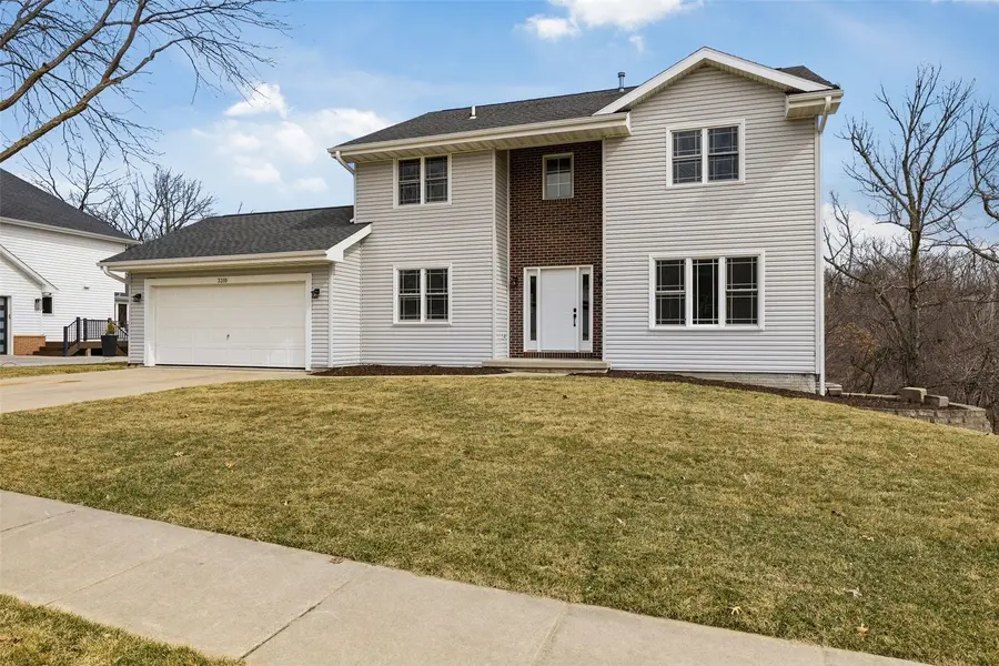 3310 Riverside Drive Ne, Cedar Rapids, IA 52411 - #2