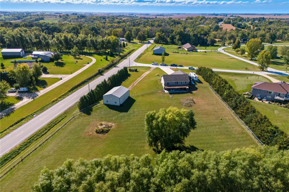 22980 105th St, Anamosa, IA 52205 - #1