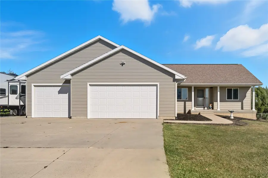 22980 105th St, Anamosa, IA 52205 - #3