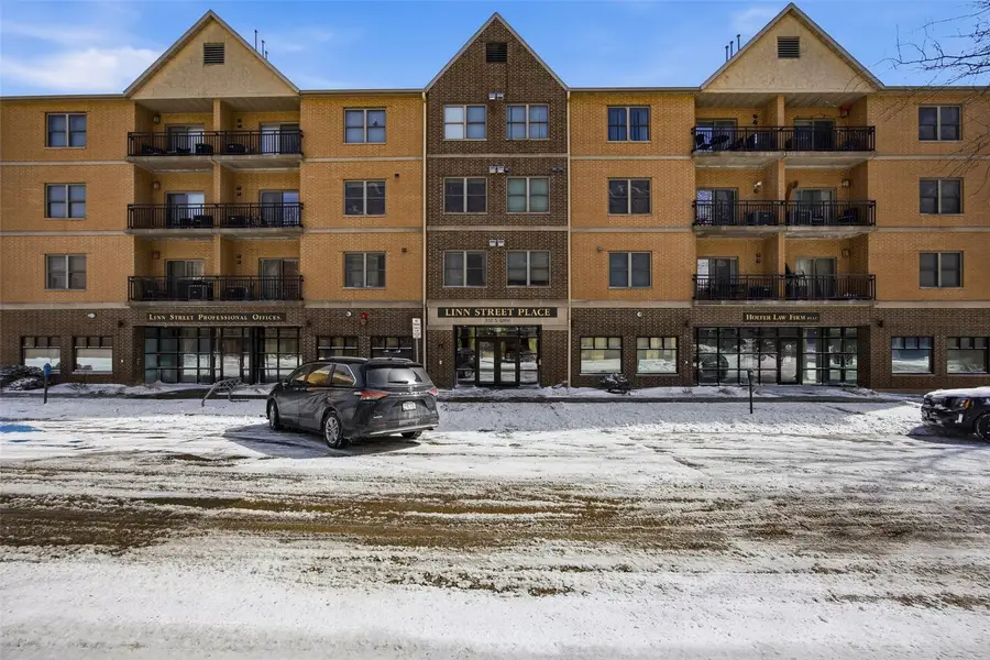 332 S Linn Street #414, Iowa City, IA 52240 - #2