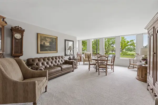 2222 1st Avenue Ne #107, Cedar Rapids, IA 52402