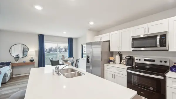 9435 Lovegrass Drive Sw, Cedar Rapids, IA 52404