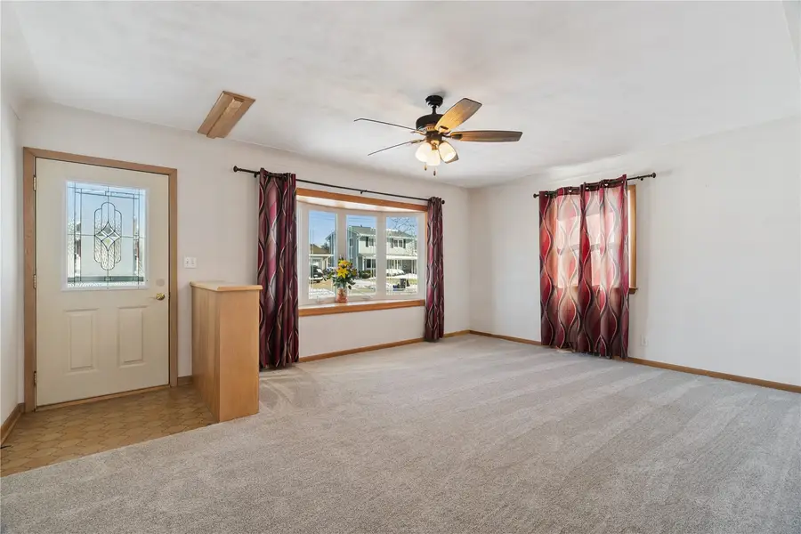 3013 Sue Lane Nw, Cedar Rapids, IA 52405 - #3