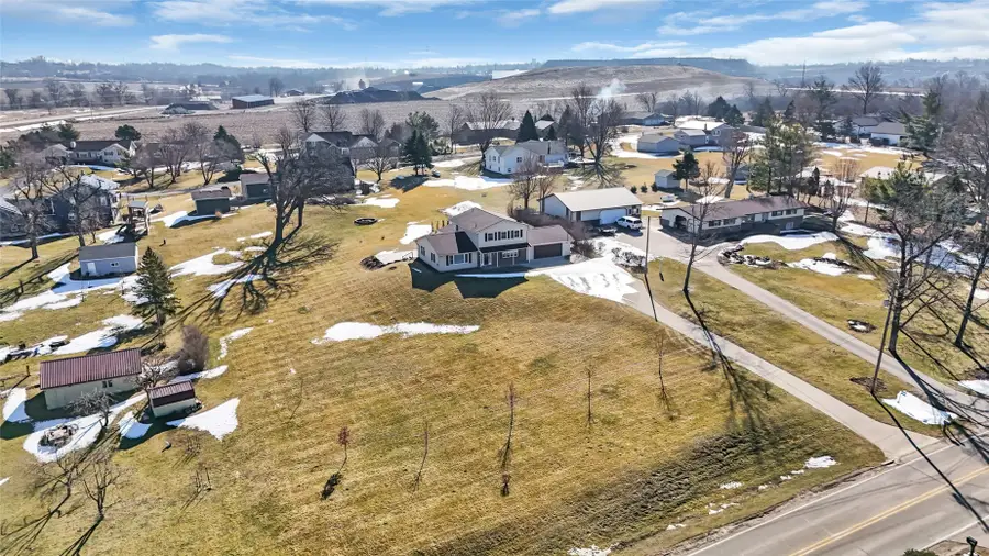 1513 Stoney Point Road Nw, Cedar Rapids, IA 52405 - #2