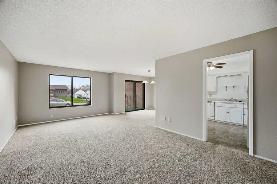 411 Crimson Drive Ne #19, Cedar Rapids, IA 52402 - #3